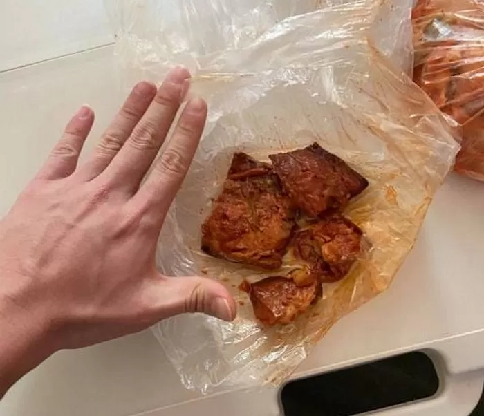 손바닥보다 작은 생선 병사 3명이 나눠 먹으라고 한 육군 9사단