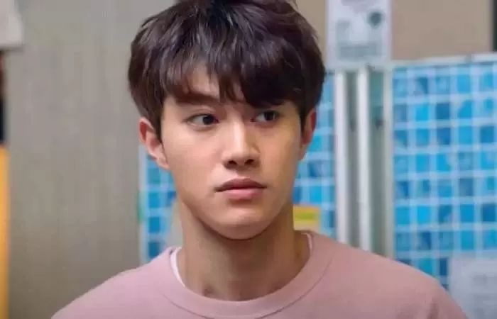여사친 3명과 여행 갔다가 ‘상의 탈의 마사지’ 받고 멘붕 온 남성의 후기