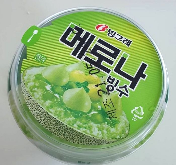 메론 퓨레까지 더해 왕숟가락으로 와구와구 퍼먹을 수 있는 ‘메로나 빙수’ 나왔다