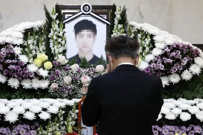 故 손정민 친구 측에 고소당한 유튜버 ‘직끔TV’, 하루 만에 “I‘ll be back”