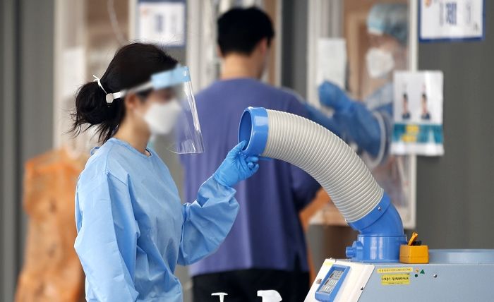 “사흘 연속 600명대”···어제(3일) 국내 코로나 확진자 695명 나와