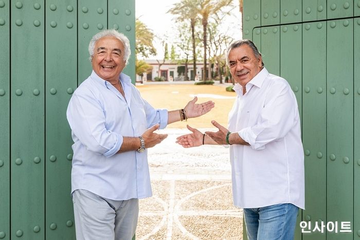 90년대 ‘마카레나’ 인기 이끈 팝 듀오의 저택이 ‘에어비앤비’에 등장했다