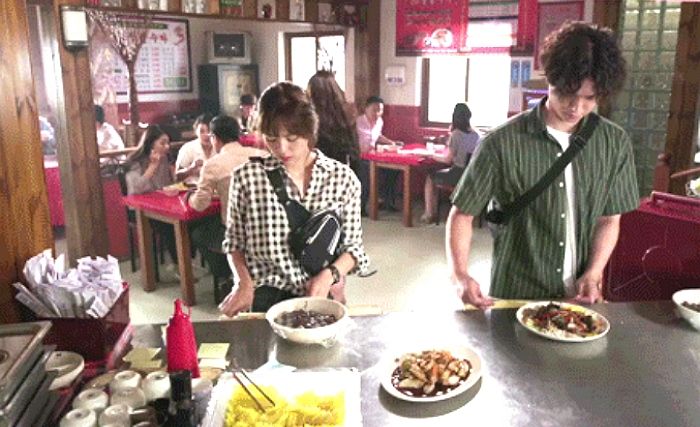 “5명이서 짬뽕 4그릇에 탕수육 大자 시켰는데 ‘1인 1메뉴’ 안 지킬 거면 사장님이 나가랍니다”