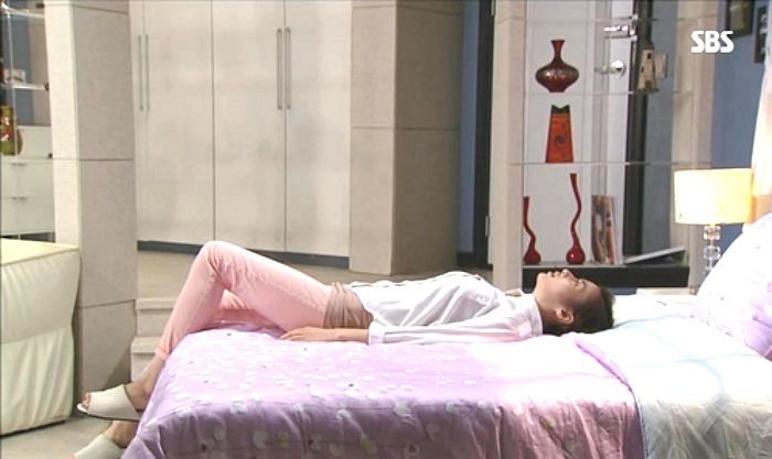 비대면 수업 안 듣고 ‘생리 결석’ 신청했다가 인정 못받자 억울하다고 호소한 여대생