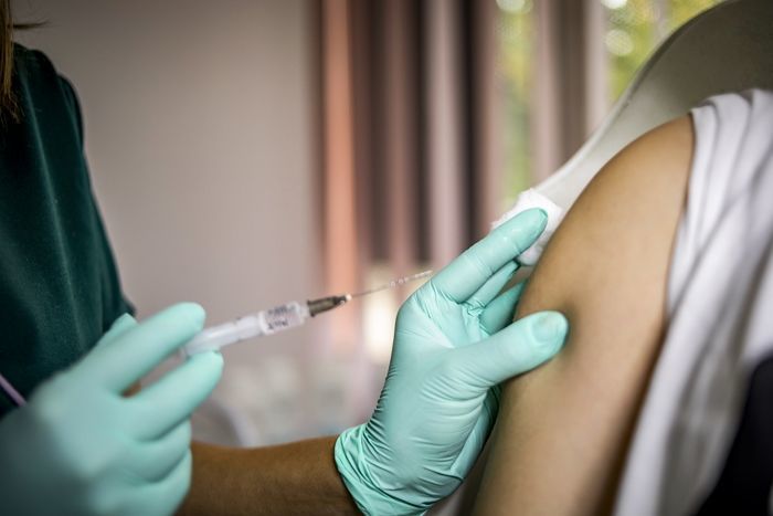 부산서 아스트라제네카 잔여 백신 접종한 50대 남성 사망…“기저질환 없었다”