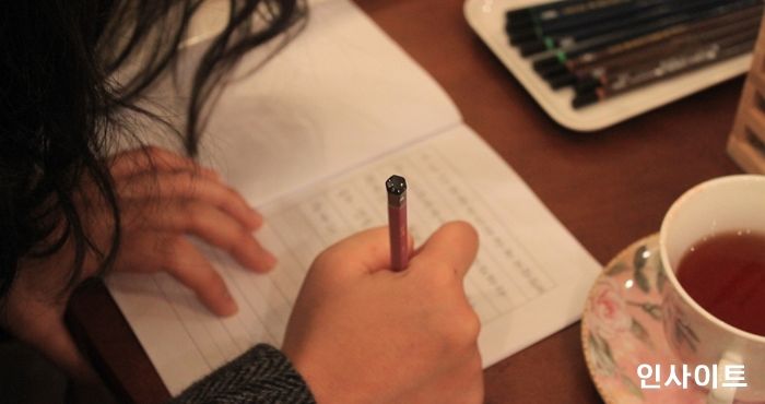 “에어비앤비 독립서점 체험으로 만나는 새로운 동네 여행”... 독립서점이 운영 에어비앤비 체험으로 감성 여행 떠나자