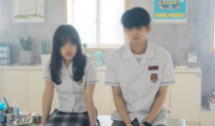 남친·여친과 가진 잠자리 ‘후기’ 온라인에 공유하는 요즘 06년생 중학생들