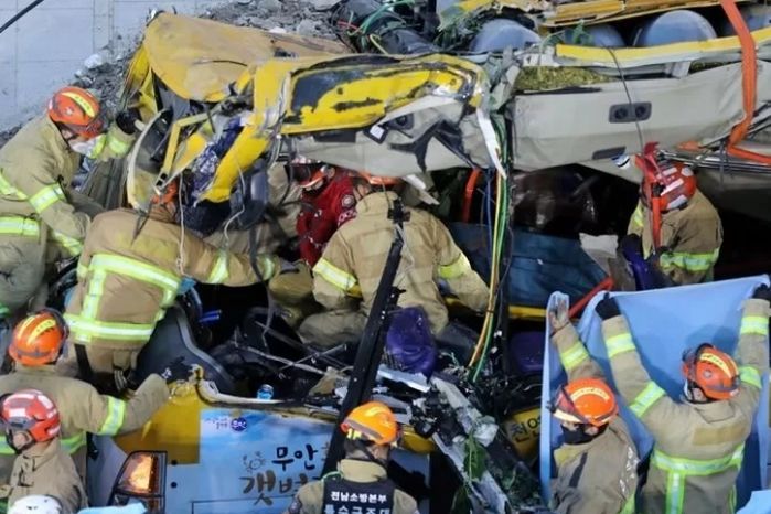 광주 버스 참사···아들 생일날, 미역국 끓여주고 일 나간 엄마는 집에 돌아오지 못했다