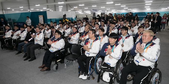“군대, 군대, 군대”...우리나라 패럴림픽 선수들이 ‘장애’ 얻게 된 슬픈 이유