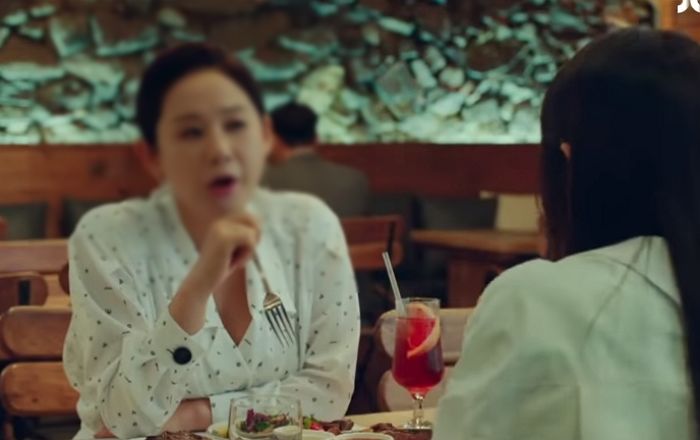 길가는 사람들 ‘얼평+몸평’하는 부모님 때문에 같이 다니기 창피하다는 요즘 10대들