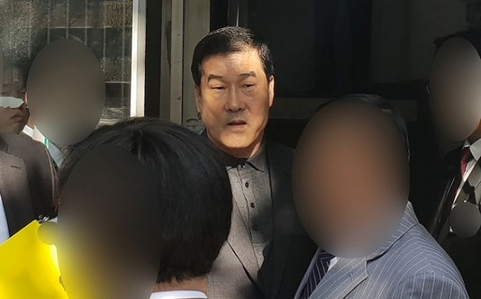 ‘광주 건물 붕괴참사’ 개입의혹 전 5·18단체 회장 해외도피