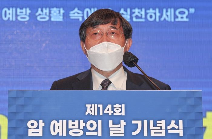 “술은 1급 발암물질, 하루 한잔도 위험”···국립암센터장의 경고