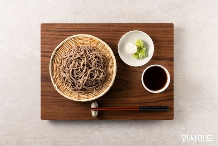 한라식품, 참치액X33떡볶이 콜라보 여름 신메뉴 ‘33냉모밀’ 출시