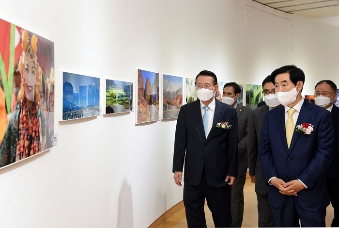 “중국의 문화를 이해하자”라며 중국 서부 사진전 개최하는 의정부시