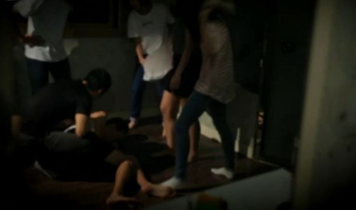 지적장애 여고생 모텔로 끌고가 옷 벗기고 오물 뿌리며 ‘집단폭행’한 10대들