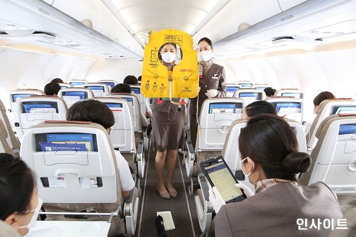 아시아나항공, 예비 승무원의 꿈을 싣고 비행