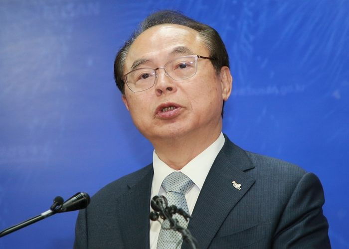 “강제추행 아니라 기습 추행” 오거돈 측이 재판정에서 한 변명