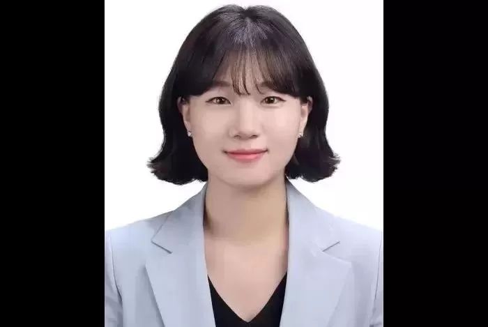 ‘25살 1급 공무원’ 박성민 논란에 청와대 정무수석 “남자 엘리트면 괜찮냐”