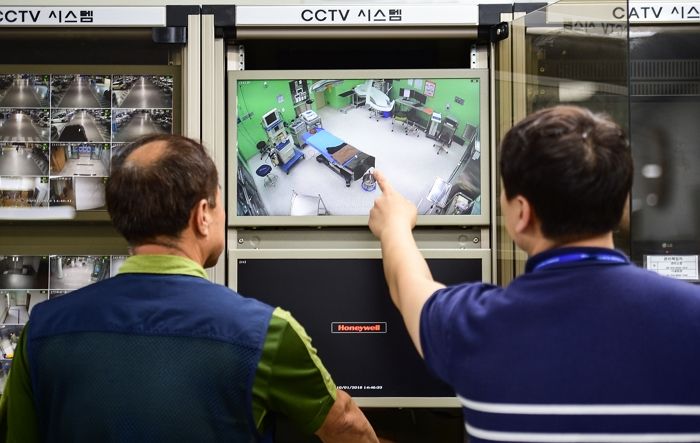 현직 세브란스 병원 의사가 ‘수술실 CCTV’ 왜 반대하냐는 질문에 남긴 장문의 글