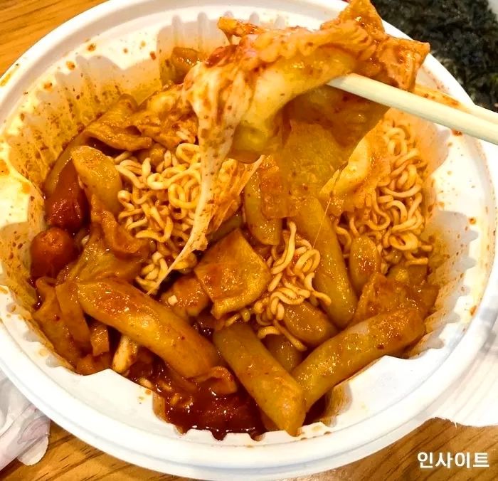 엽기떡볶이 앱 포장 주문 ‘3000원 할인’ 이제 사라진다