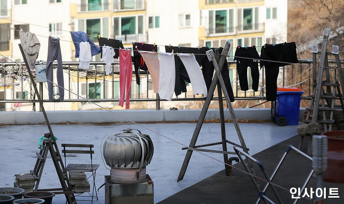 담배 냄새만큼 역해 ‘층간 갈등’ 유발자로 떠오른 ‘고농축 섬유유연제’ 냄새