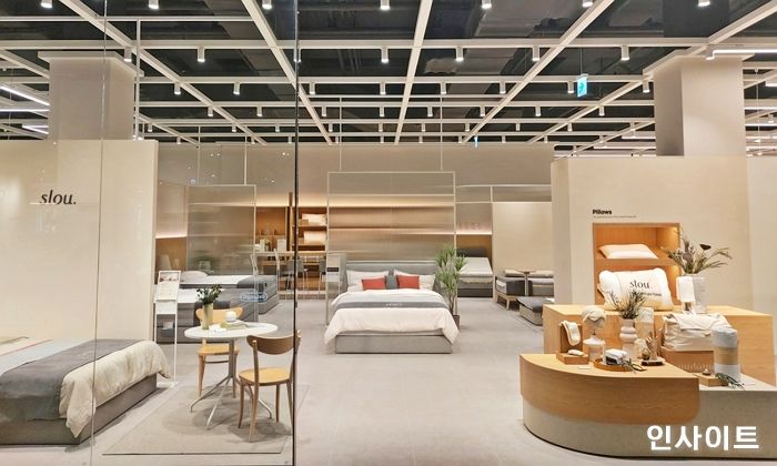 슬로우, 롯데몰 메종 동부산점 오픈 기념 썸머 페스티벌 진행