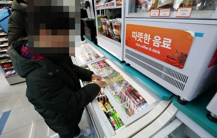 마트가 초등생 아들 ‘일주일 출입금지’ 시켰다는 엄마 하소연에 누리꾼들 반응
