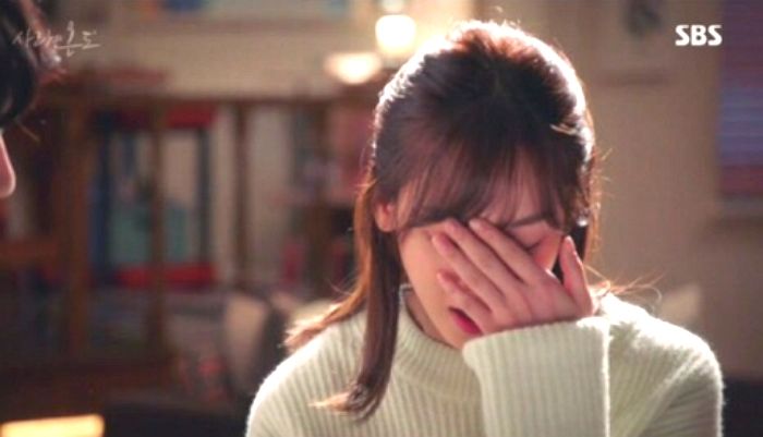 “시부모님이 엄마아빠 다 잃은 7살 조카를 저희 부부 호적에 올리라 하십니다”