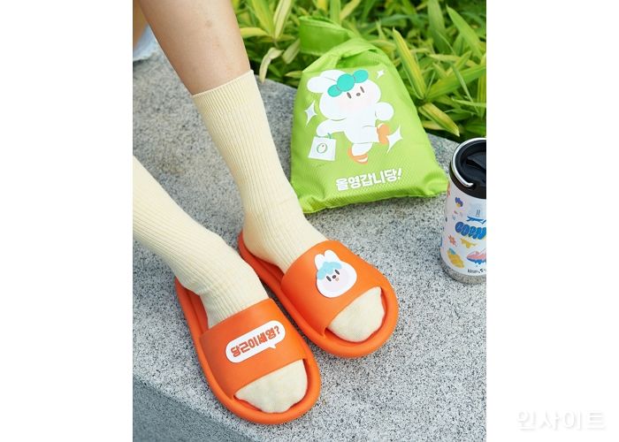 올리브영X당근마켓, 5일부터 한정판 ‘동네 산책’ 굿즈 응모 이벤트 실시