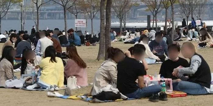 오늘(6일) 오후 6시 기준 코로나 확진자 1006명···서울에서만 521명