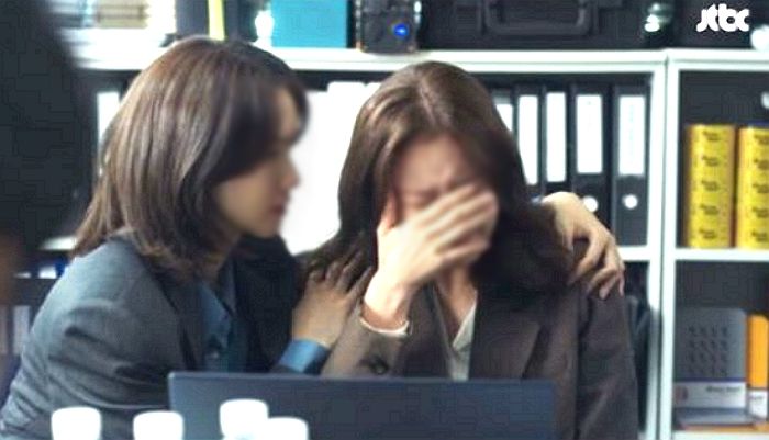 점심시간에 10분 늦게 들어와 양치했다가 사장에게 혼나자 ‘갑질’ 신고한 여대생 인턴 2명