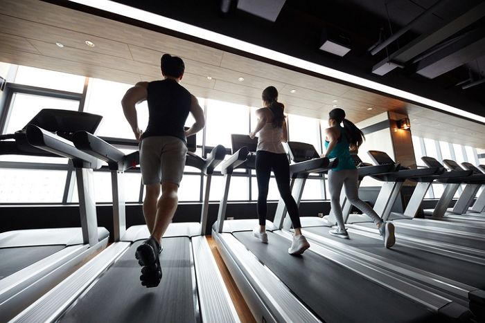 ‘여름 휴가’ 간다더니 몰래 폐업하고 회원들 돈 ‘먹튀’한 헬스장 사장