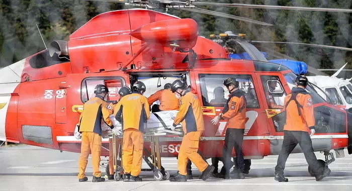 소방당국 “포천서 착륙하던 육군 헬기 추락해”