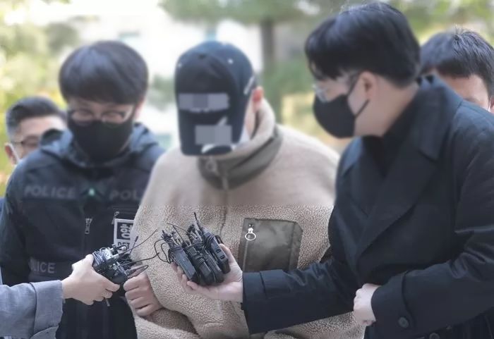 친누나 살해·농수로에 시체 유기한 아들 처벌 원치 않는다고 ‘탄원서’ 쓴 부모