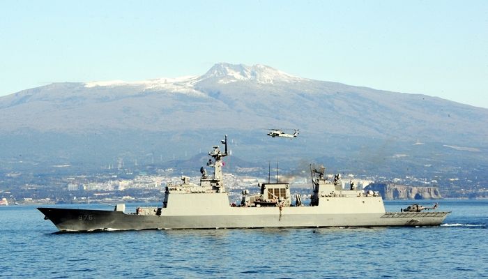 ‘아덴만 영웅’이라고 칭송하던 청해부대원에게 공급된 ‘백신’ 없었다