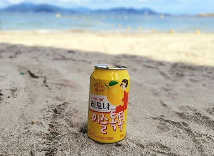 한 잔만 마셔도 빨개지는 ‘알쓰’ 친구한테 주기 딱인 새콤달콤 ‘이슬톡톡 레모나’