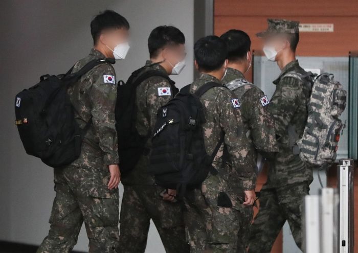 내년부터 군 장병들 매달 적금 ‘30만원’ 넣으면 정부가 ‘10만원’씩 보태준다