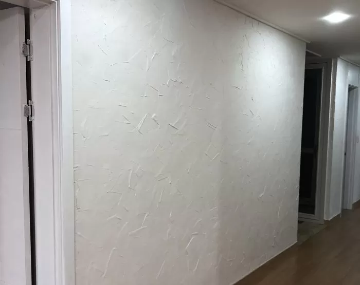 집주인 몰래 ‘벽면+문틀’에 페인트칠하고 가구 뜯어낸 무개념 세입자