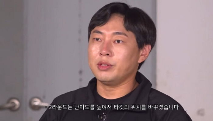 남성 중요부위 사격 타깃으로 정해 “선 넘었다” 비난받고 있는 ‘깡철개그부대’ (영상)