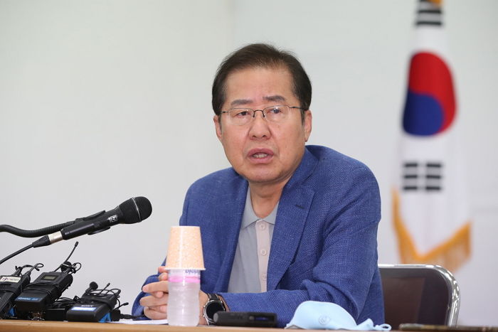 홍준표 “여당 최종 후보는 이낙연, 이재명은 인생 너무 막 살아”