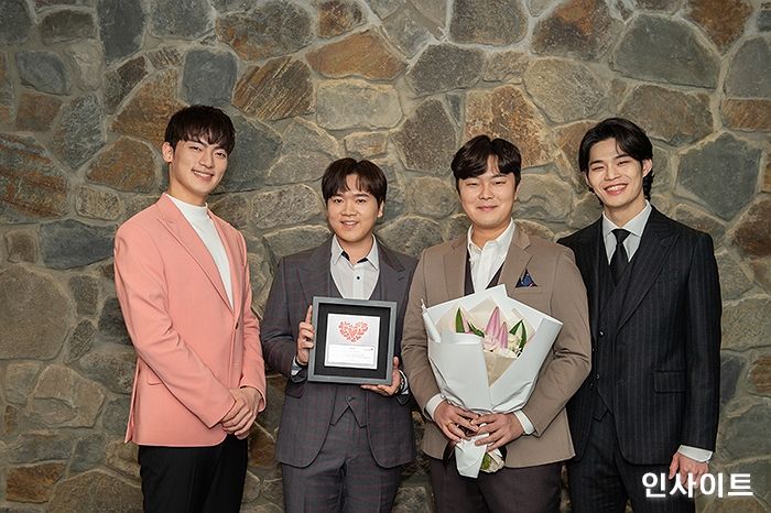 월드비전, 비전 아티스트 ‘라비던스 존 노’ 팬카페로부터 앨범 기부 받아