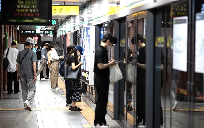 ‘출퇴근·등하굣길’ 매일 듣는 지하철 환승음악, 음원으로 나왔다