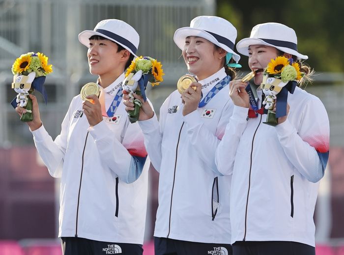 역대 올림픽서 손에 땀을 쥐게 하는 승부로 국민들 펑펑 울린 ‘금메달 명장면’ 10