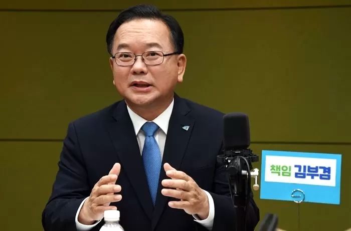 문 대통령이 약속했던 모더나 백신 ‘공급 차질’ 의혹, 사실로 드러났다