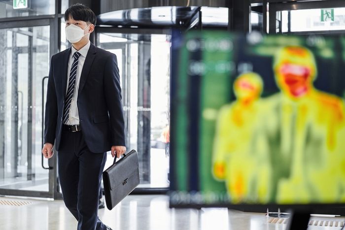 ‘델타 변이’ 1명이 평균 9명 감염시켜···“코로나 전쟁 양상 바뀌었다”