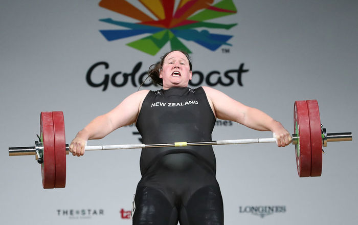 오늘(2일) 남자 선수로 활동하며 300kg 들어올렸던 ‘트랜스젠더’와 대결하는 한국 역도 선수