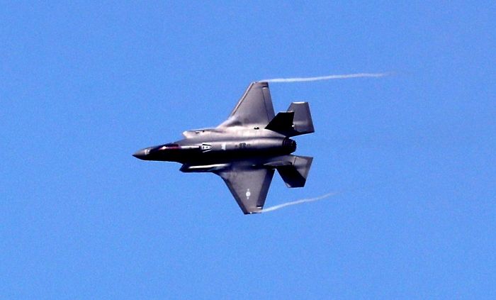 ‘북한 지령’ 받고 미국산 전투기 도입 반대 시위한 시민운동가 3명 구속