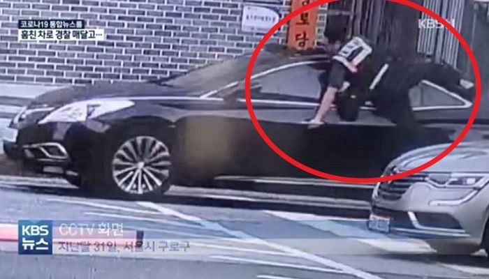 훔친 차량으로 ‘무면허 운전’하다 검문하는 경찰 매달고 도로 질주한 10대 학생 2명