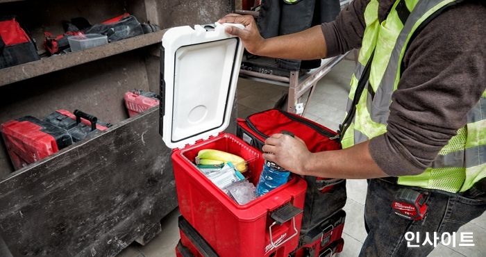 밀워키, 무더운 작업 현장에 시원함 선사하는 ‘쿨링 공구’ 3종 소개