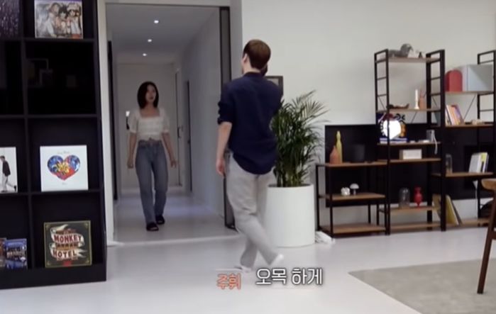 전여친 민영 입병에 “안 따가워?” 걱정하며 알보칠 직접 발라준 ‘환승연애’ 주휘